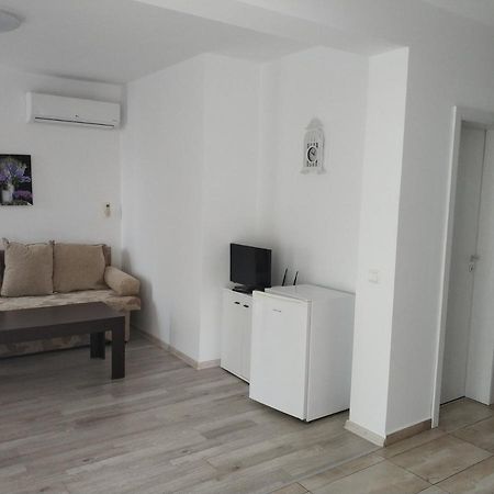 Zoleks Apartment Burgas Exteriör bild