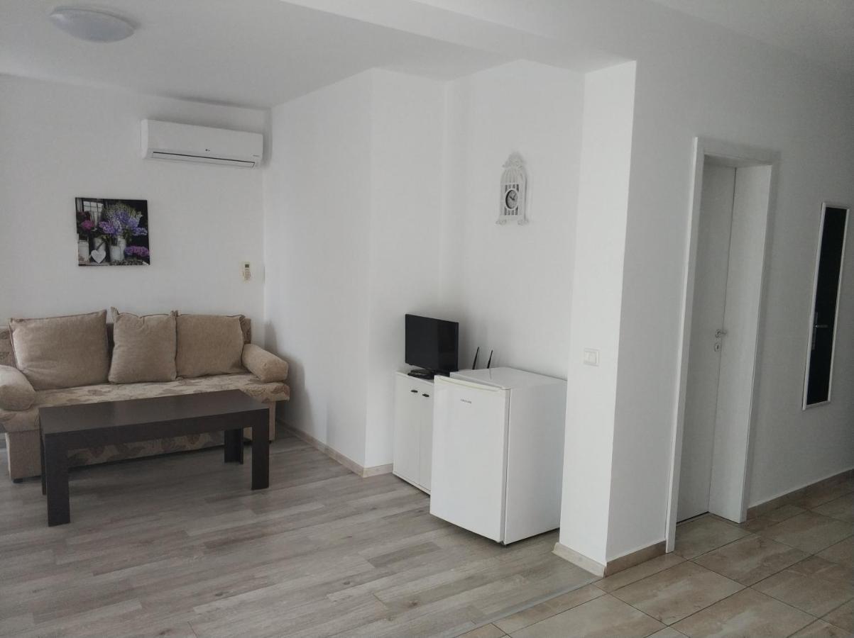 Zoleks Apartment Burgas Exteriör bild