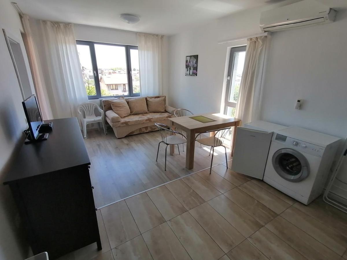 Zoleks Apartment Burgas Exteriör bild
