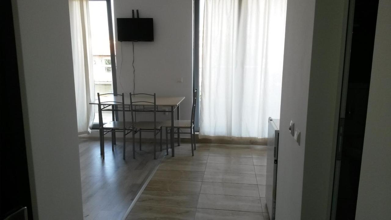 Zoleks Apartment Burgas Exteriör bild